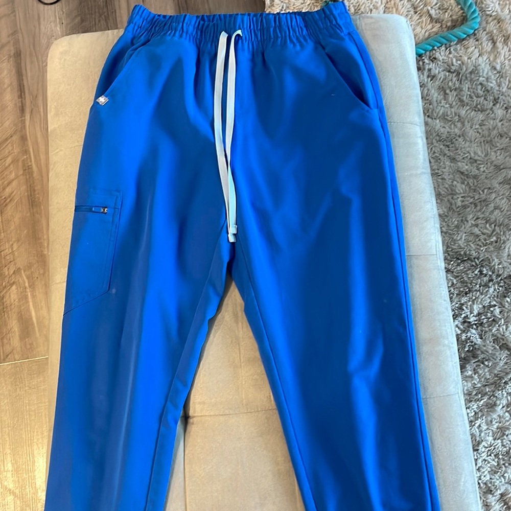 High waisted figs Zamora Scrub pants